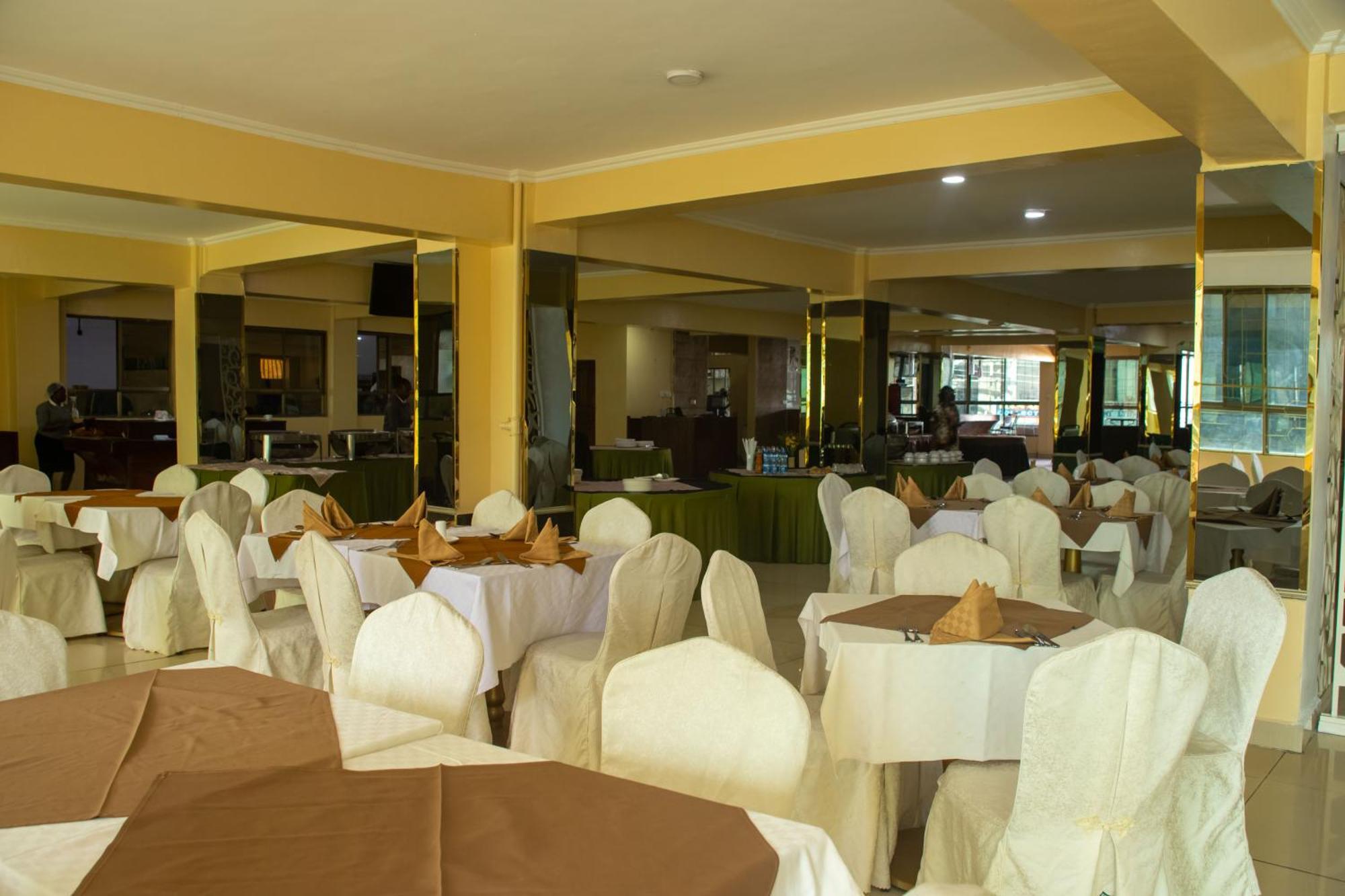 Legacy Hotel And Conference Centre Ltd นาคูรู ภายนอก รูปภาพ