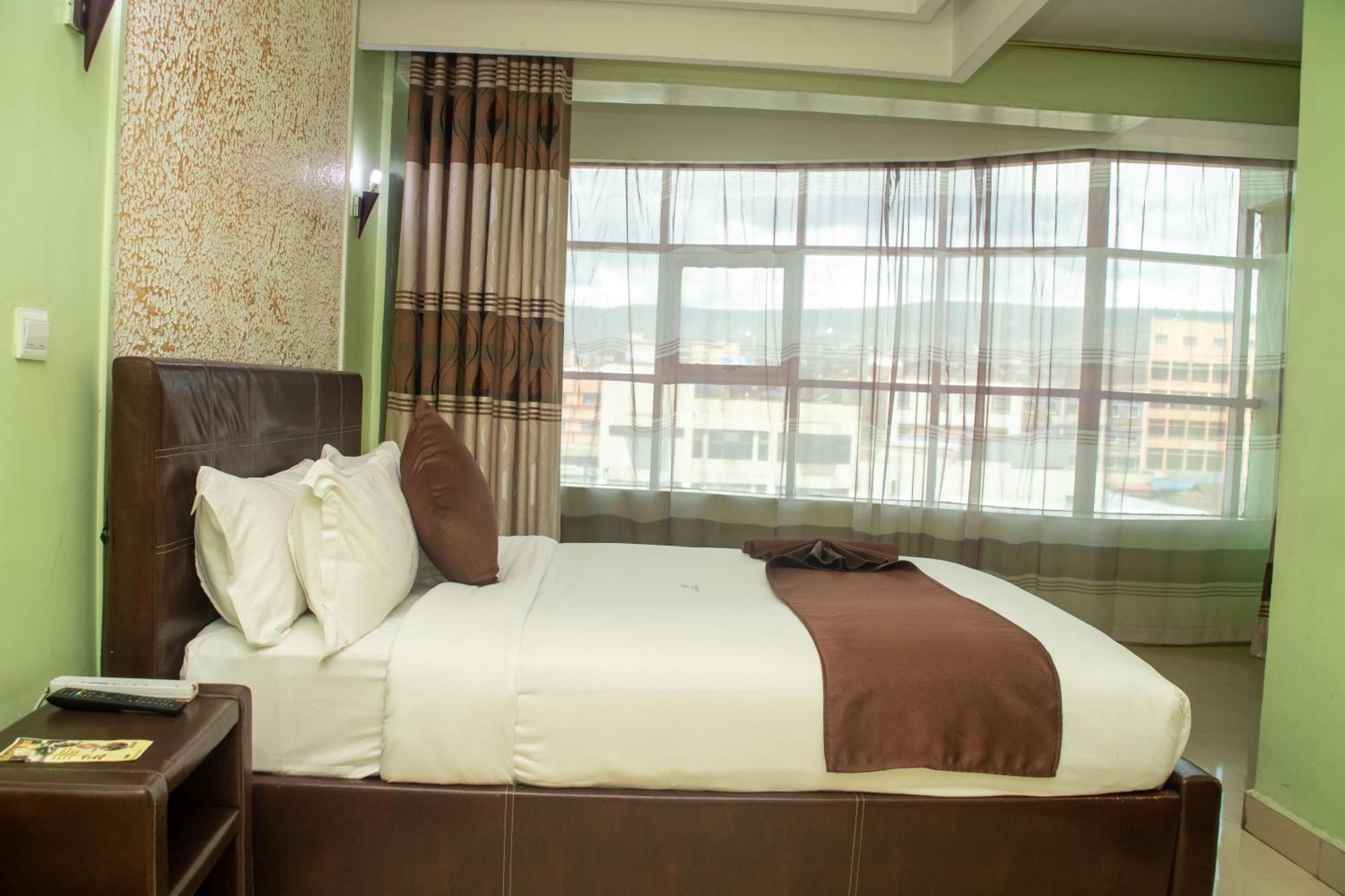 Legacy Hotel And Conference Centre Ltd นาคูรู ภายนอก รูปภาพ